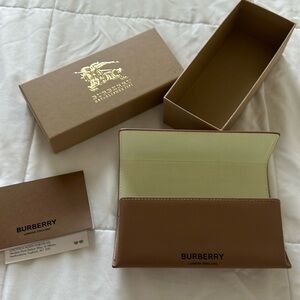 Burberry sunglasses CASE